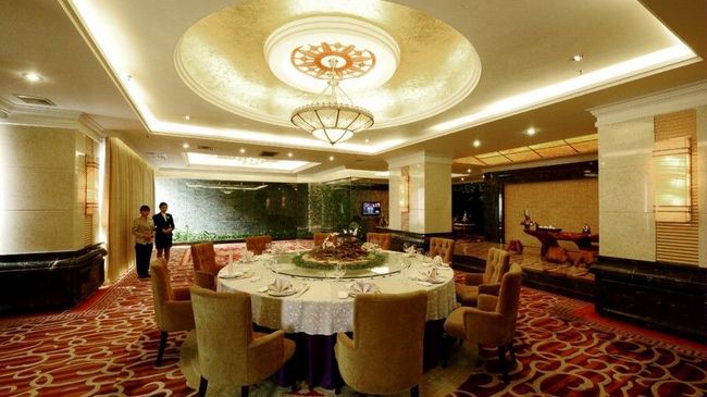Maoming International Hotel 餐厅 照片